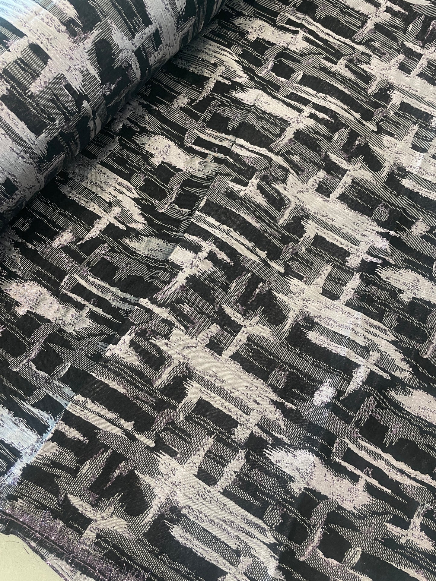Silver blocks lurex brocade