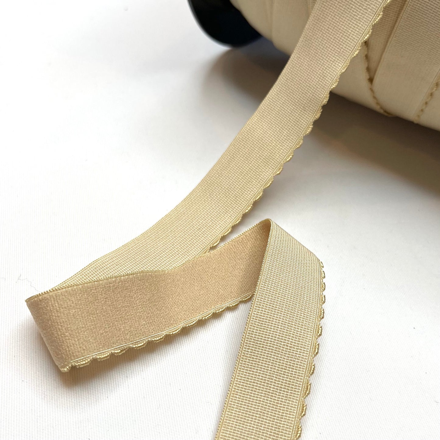 Tan 20mm Plush Back Picot