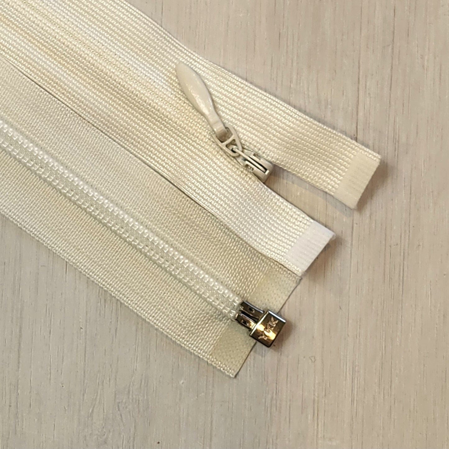 37cm Open ended zip YKK