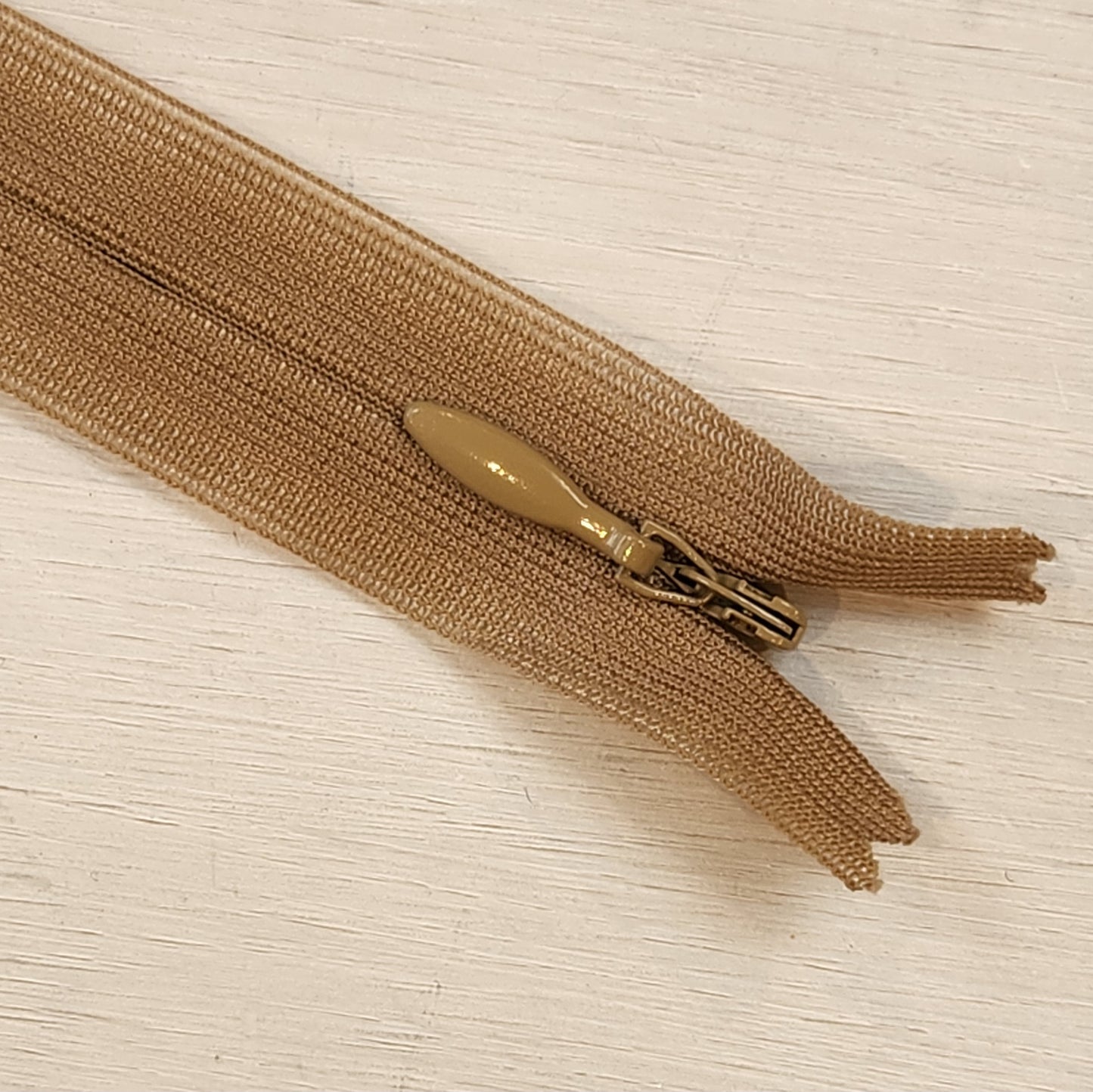 36cm Invisible dress zip