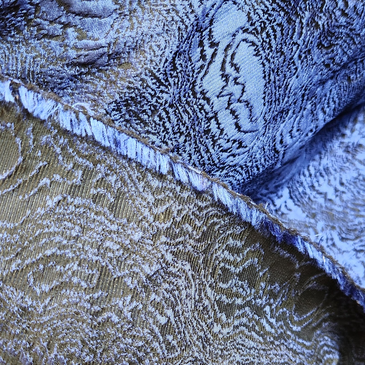 Refreshing tides brocade