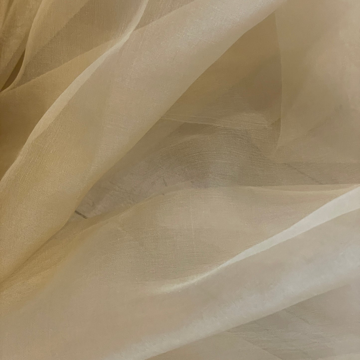 crème caramel silk organza