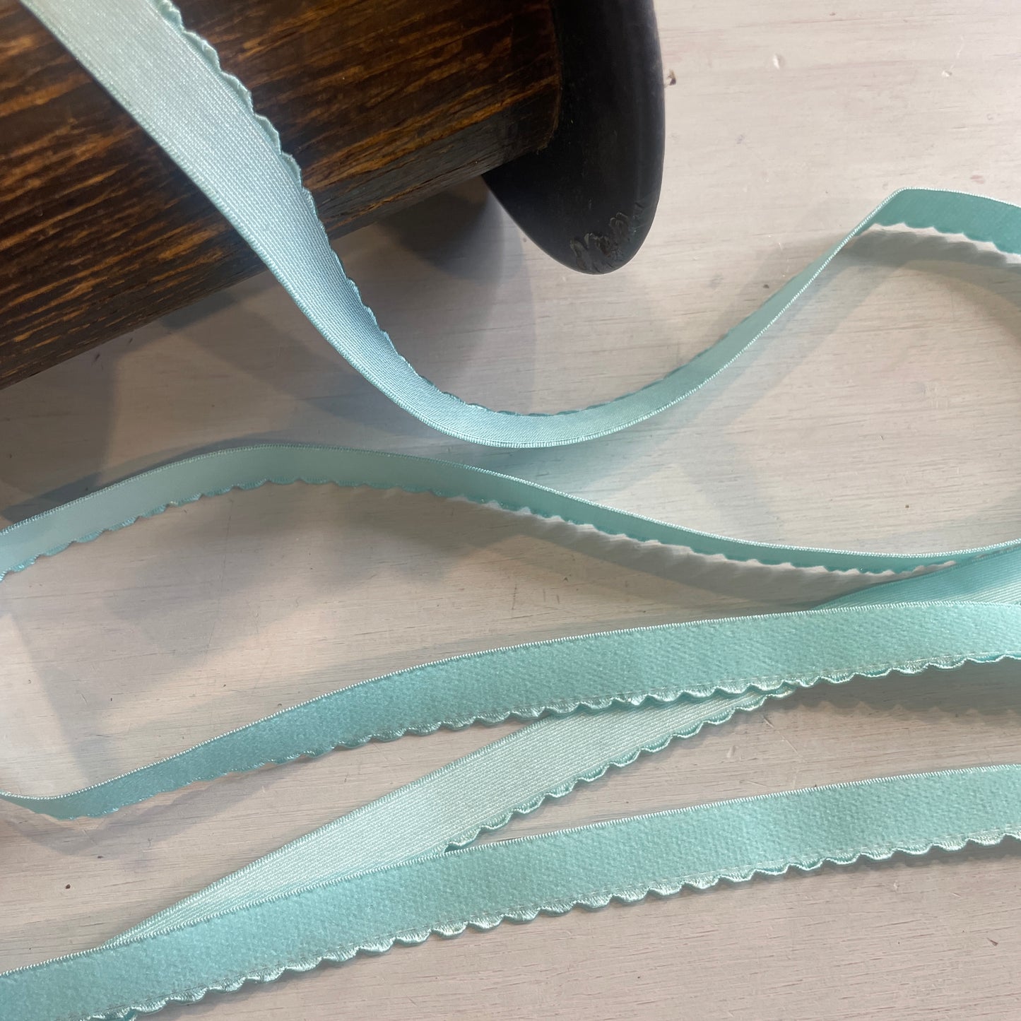 Blue topaz 15mm Plush Picot Elastic