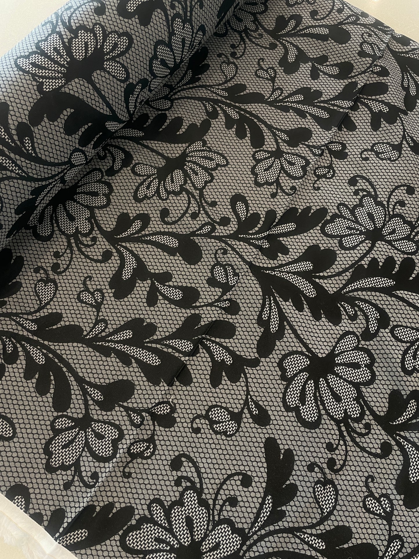 Fleur bloom lightweight brocade