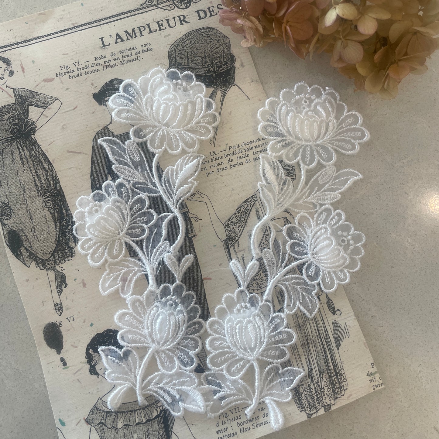 2 vintage Swiss flower motifs