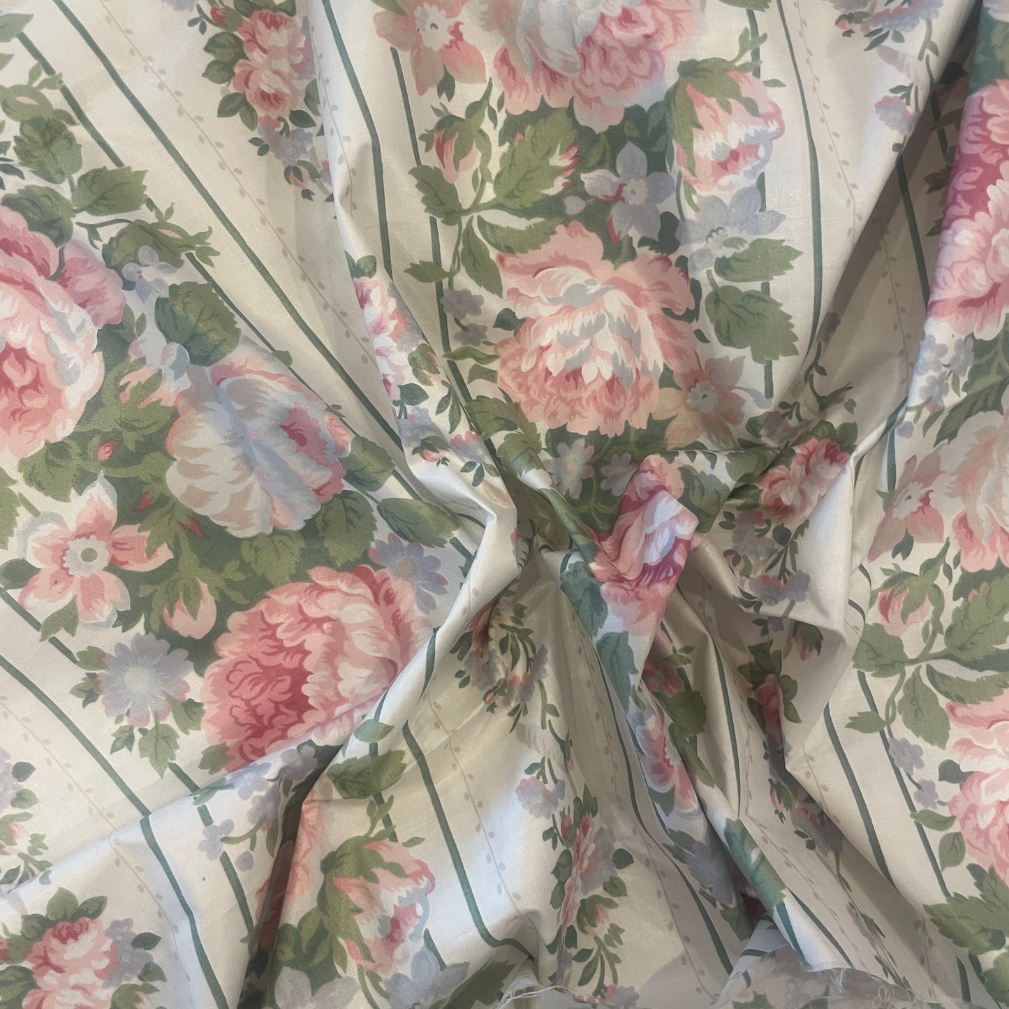 1.7m vintage floral polished cotton