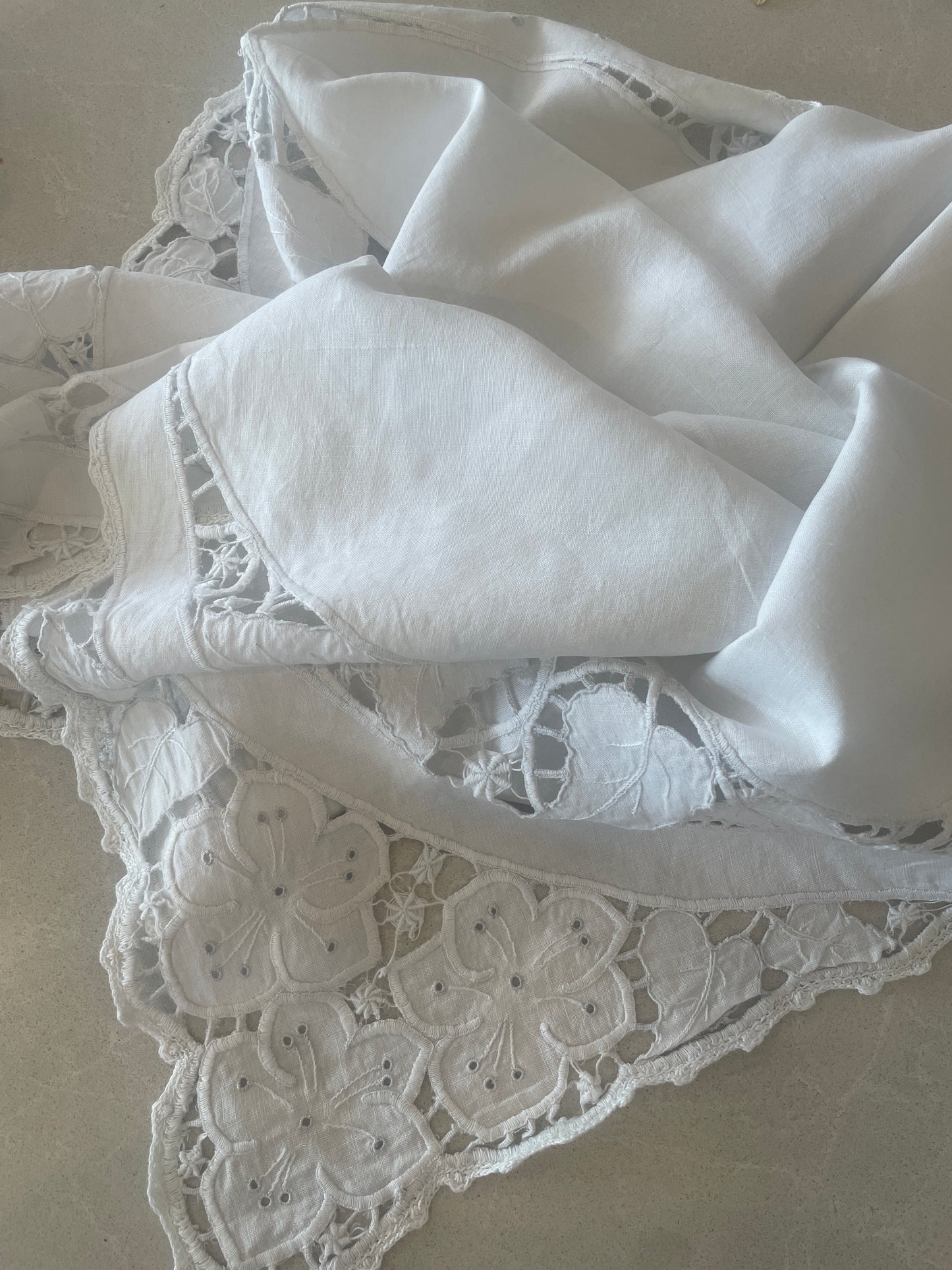 Cut work tea cloth