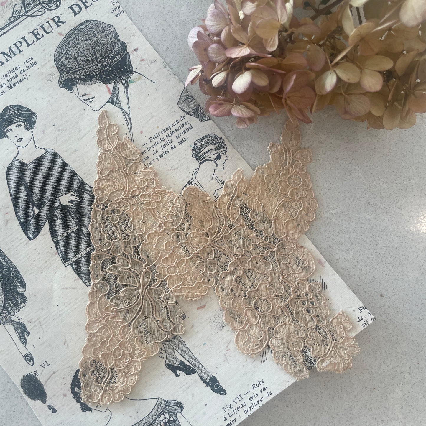Vintage English lace motif