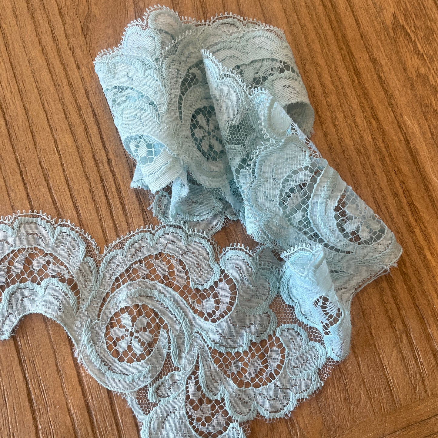 70cm seafoam vintage lace