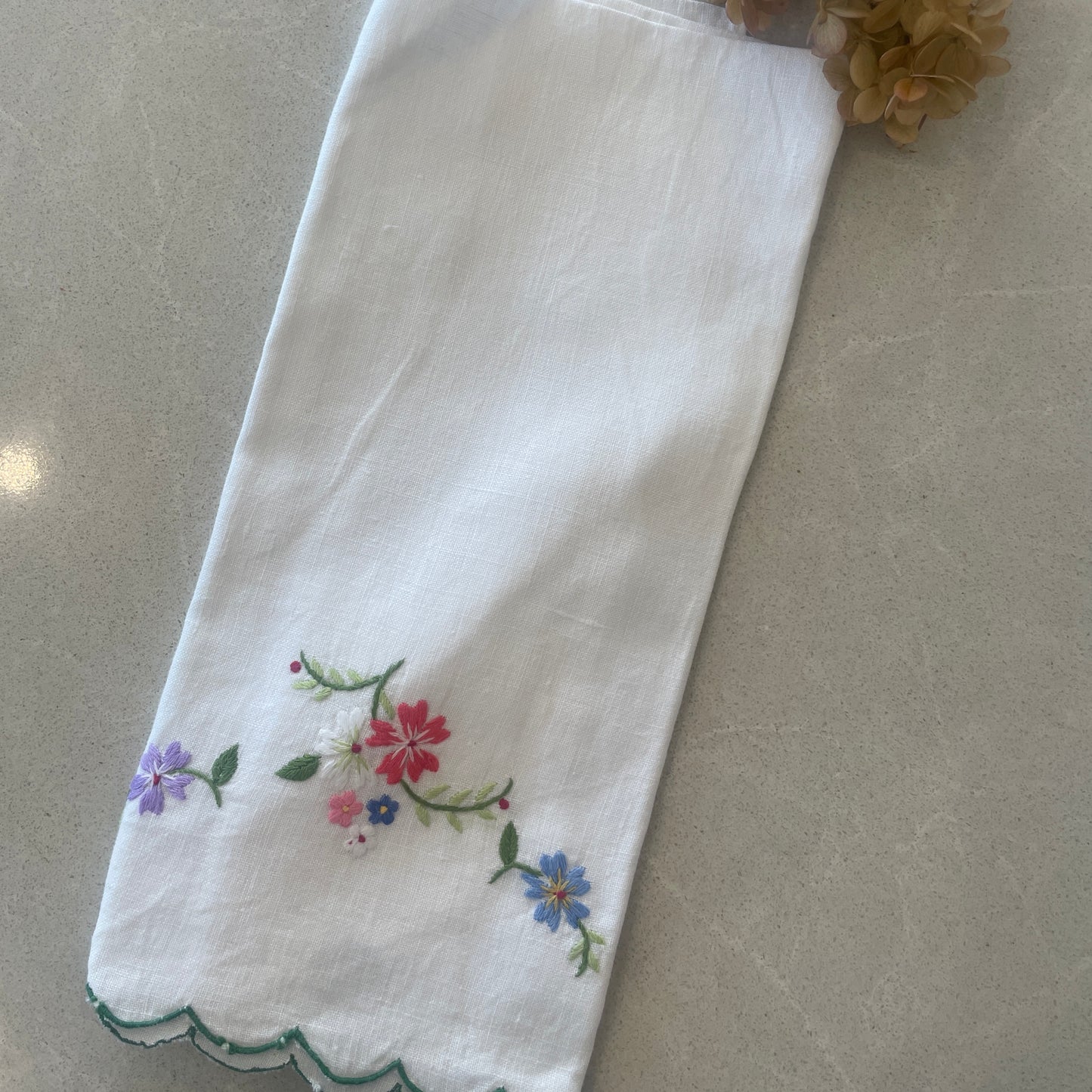 Vintage pretty floral embroidered linen hand towel