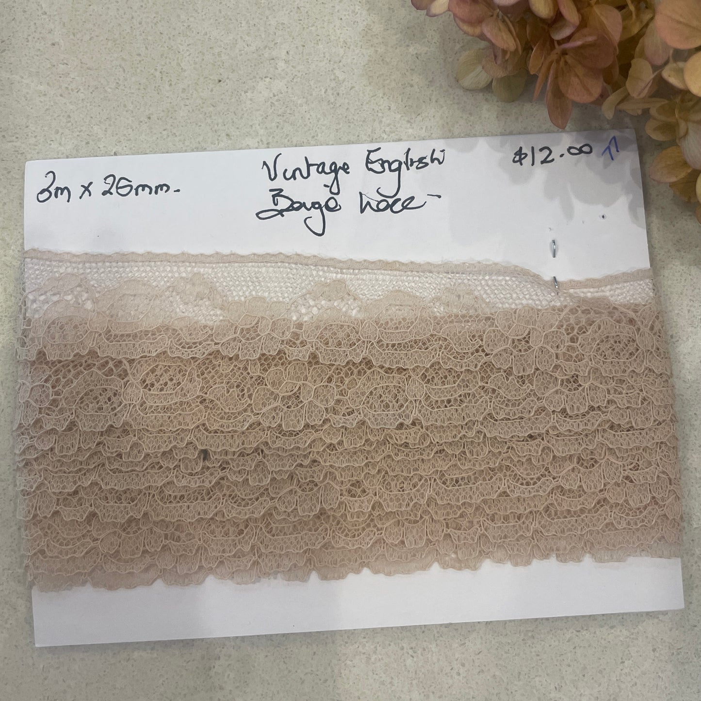 3m vintage English beige lace #77