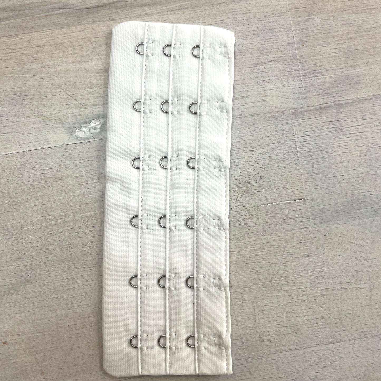 White 6 hook bra extender