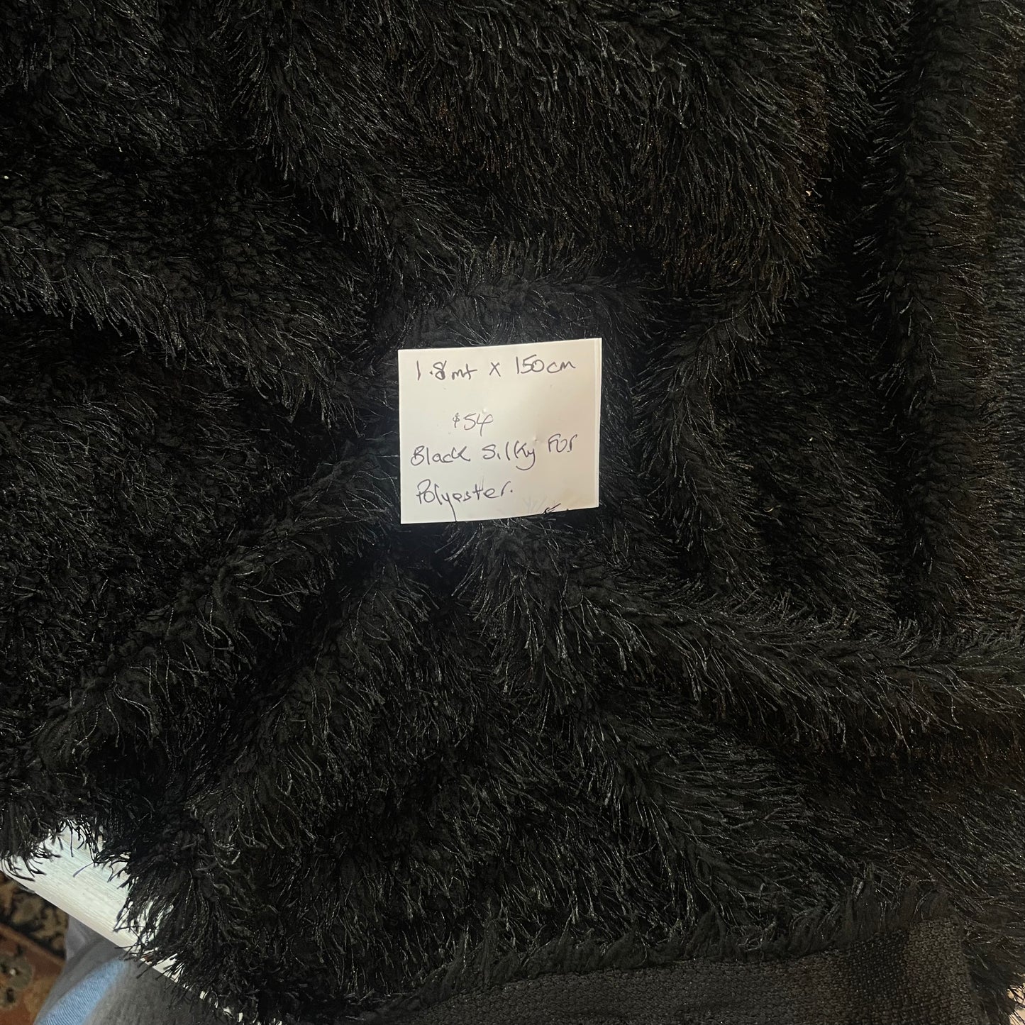 1.8m Black Slinky Fur