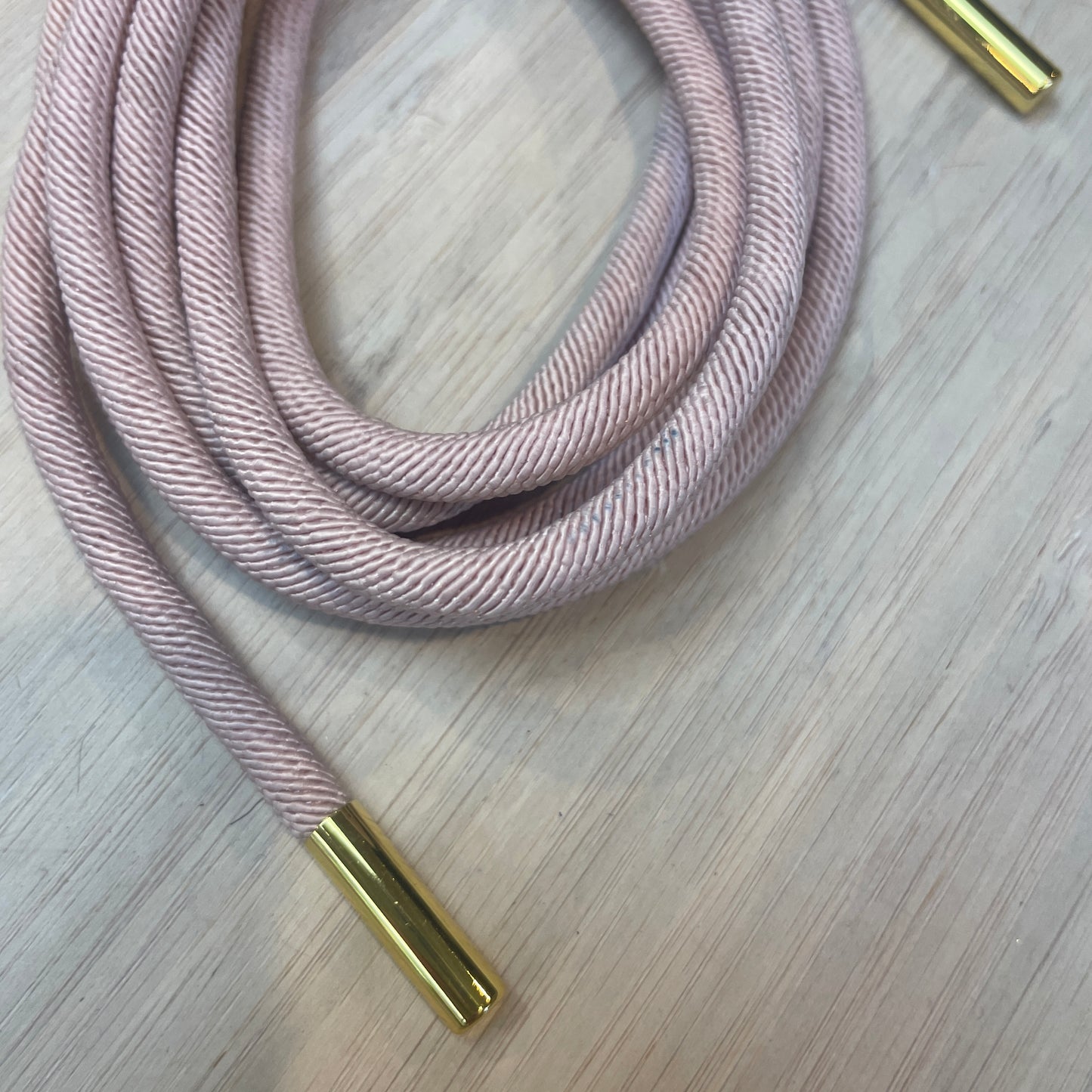 Dusty mauve toggled cord tie 170cm