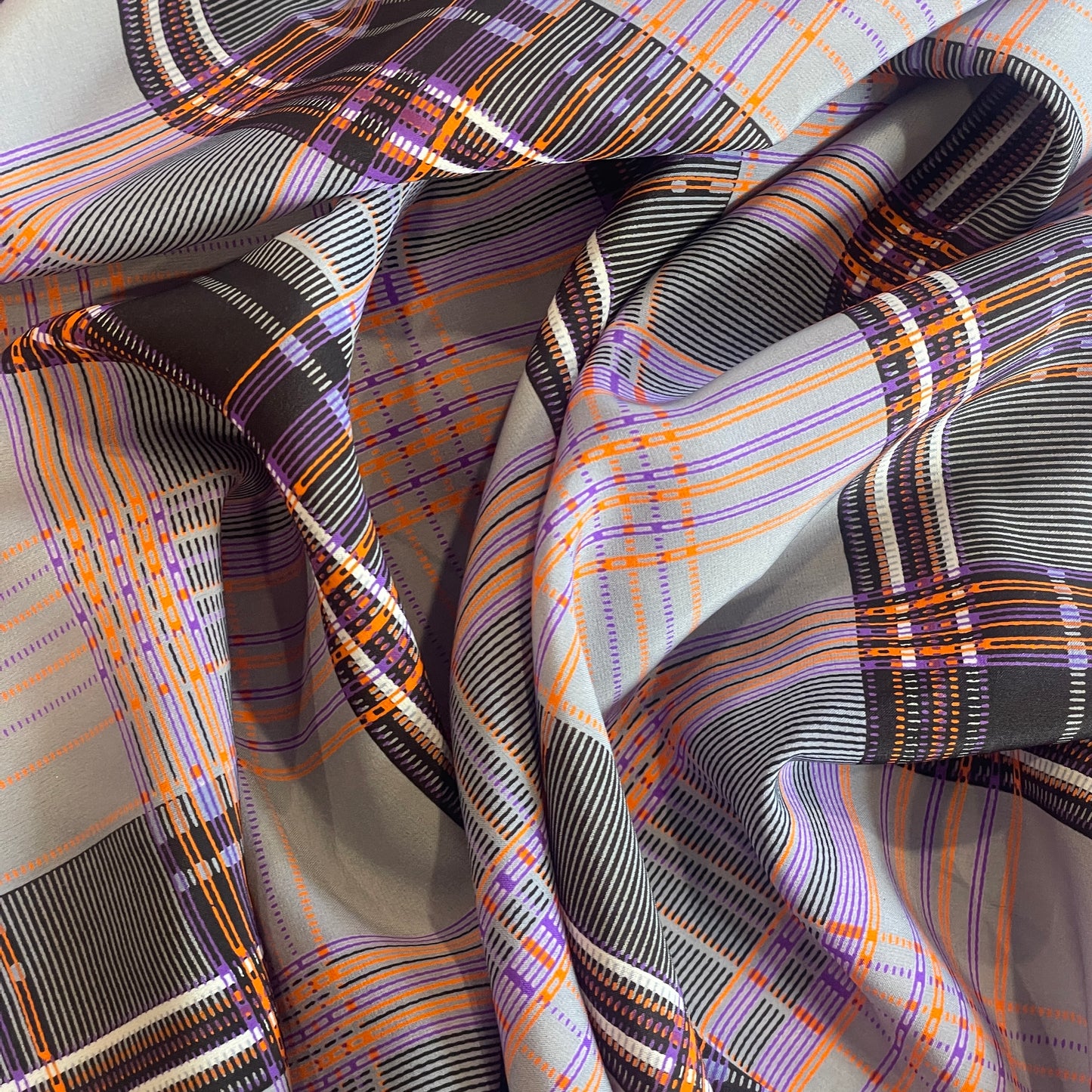 2.35m Data check Silk Crepe de Chine