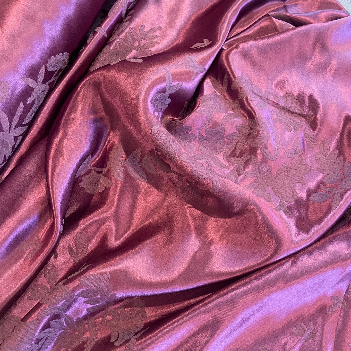 Amethyst  Fleur jacquard satin