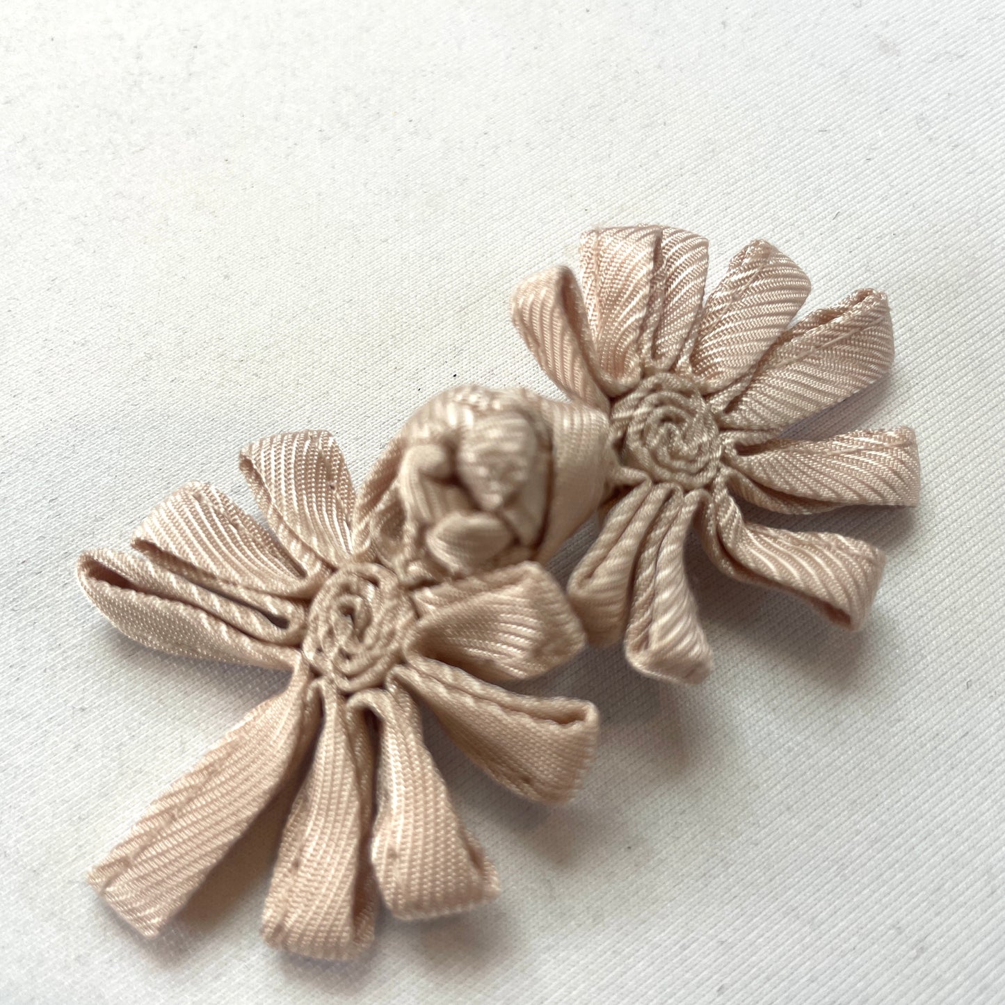 dusty pink twill frog closure