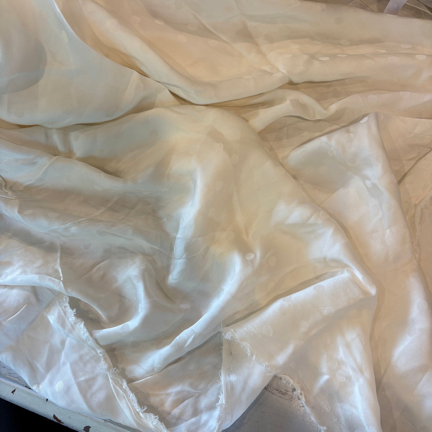 1.5m Ivory Spot Jacquard Satin