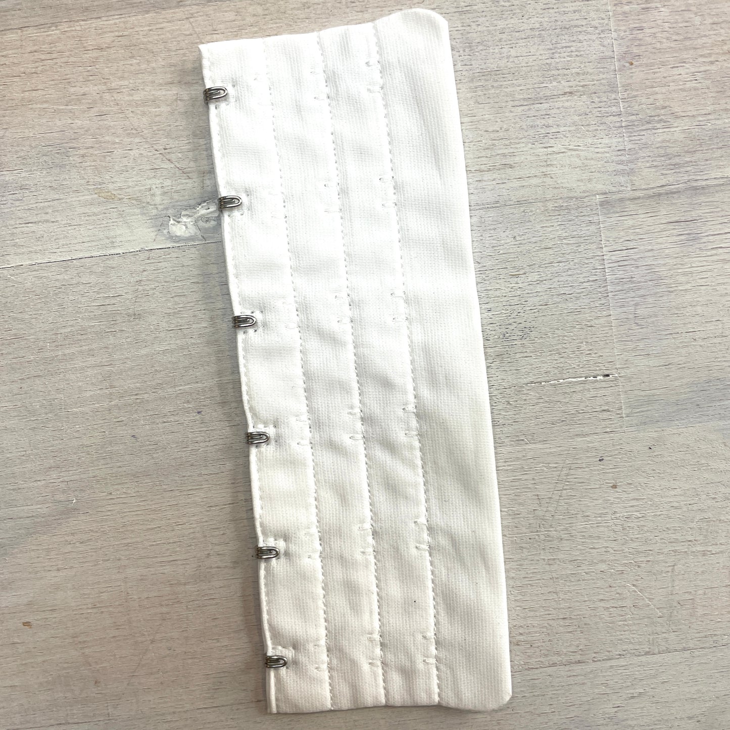 White 6 hook bra extender