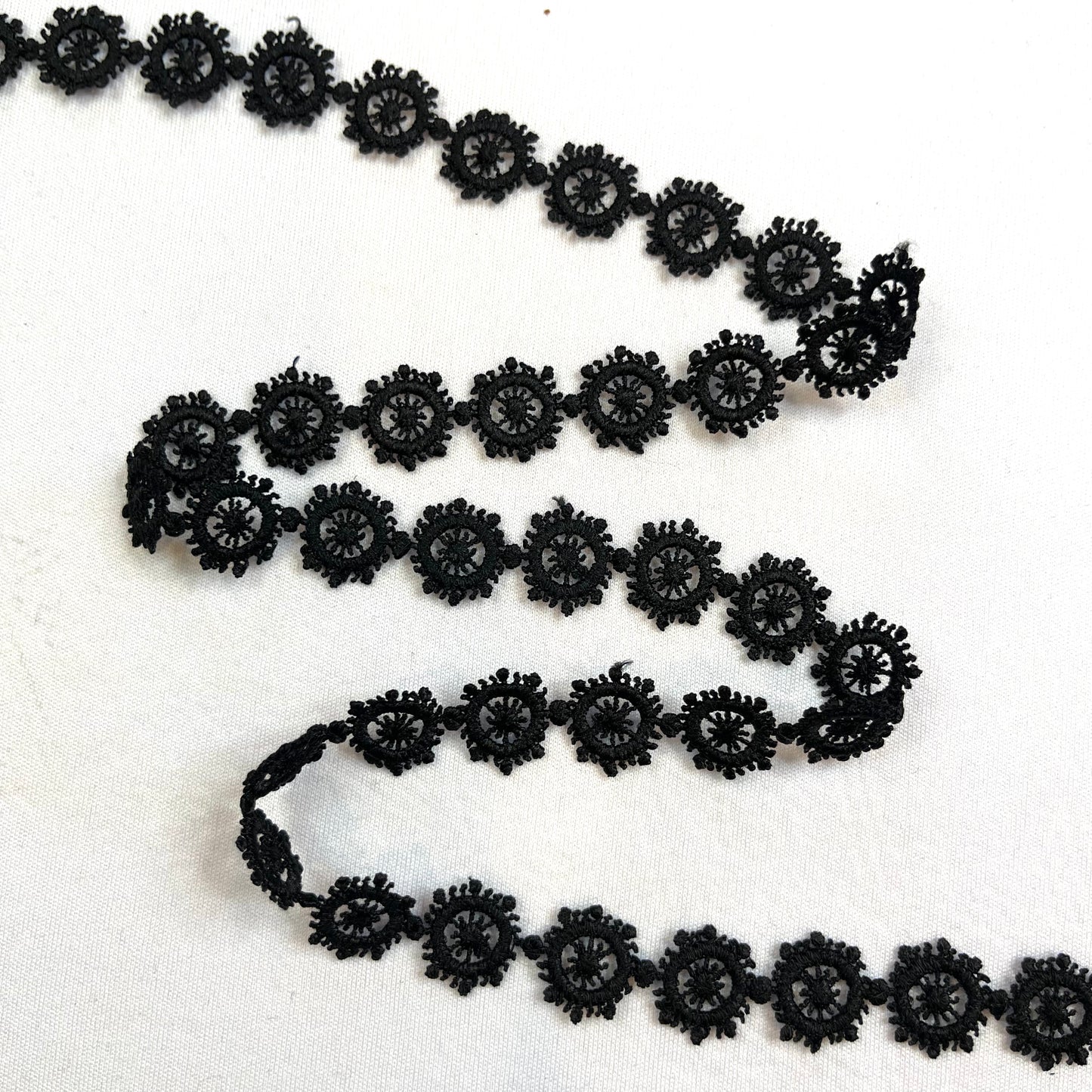 Flower Drop Black Trim