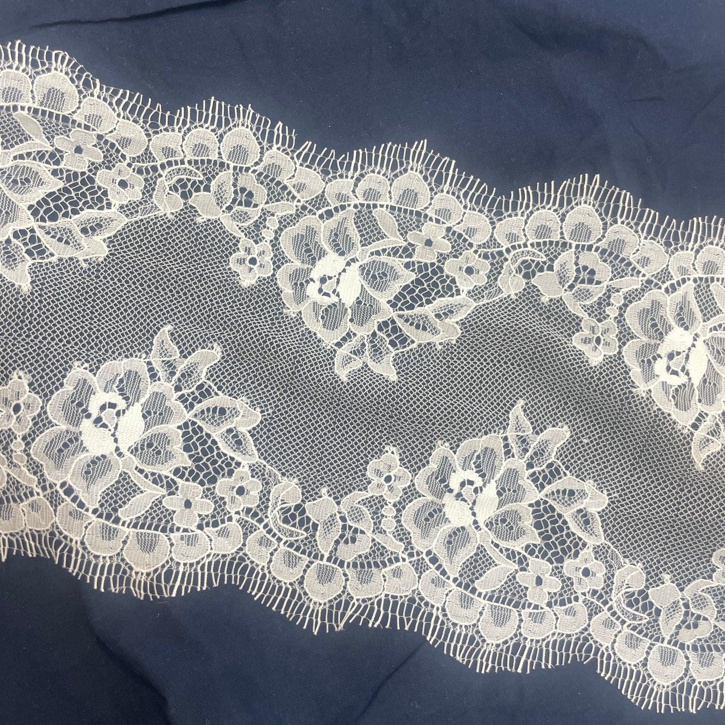 Tilly white Chantilly Lace