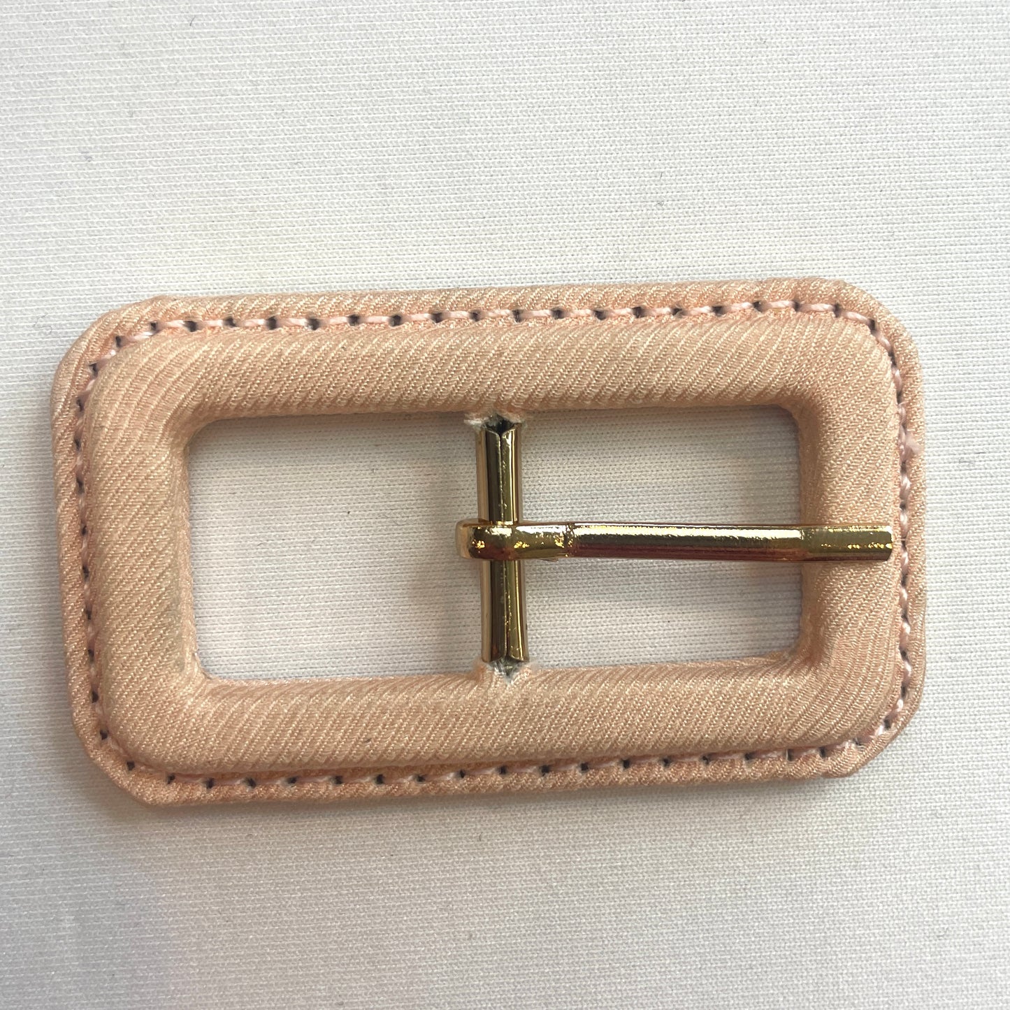 Blush twill buckle