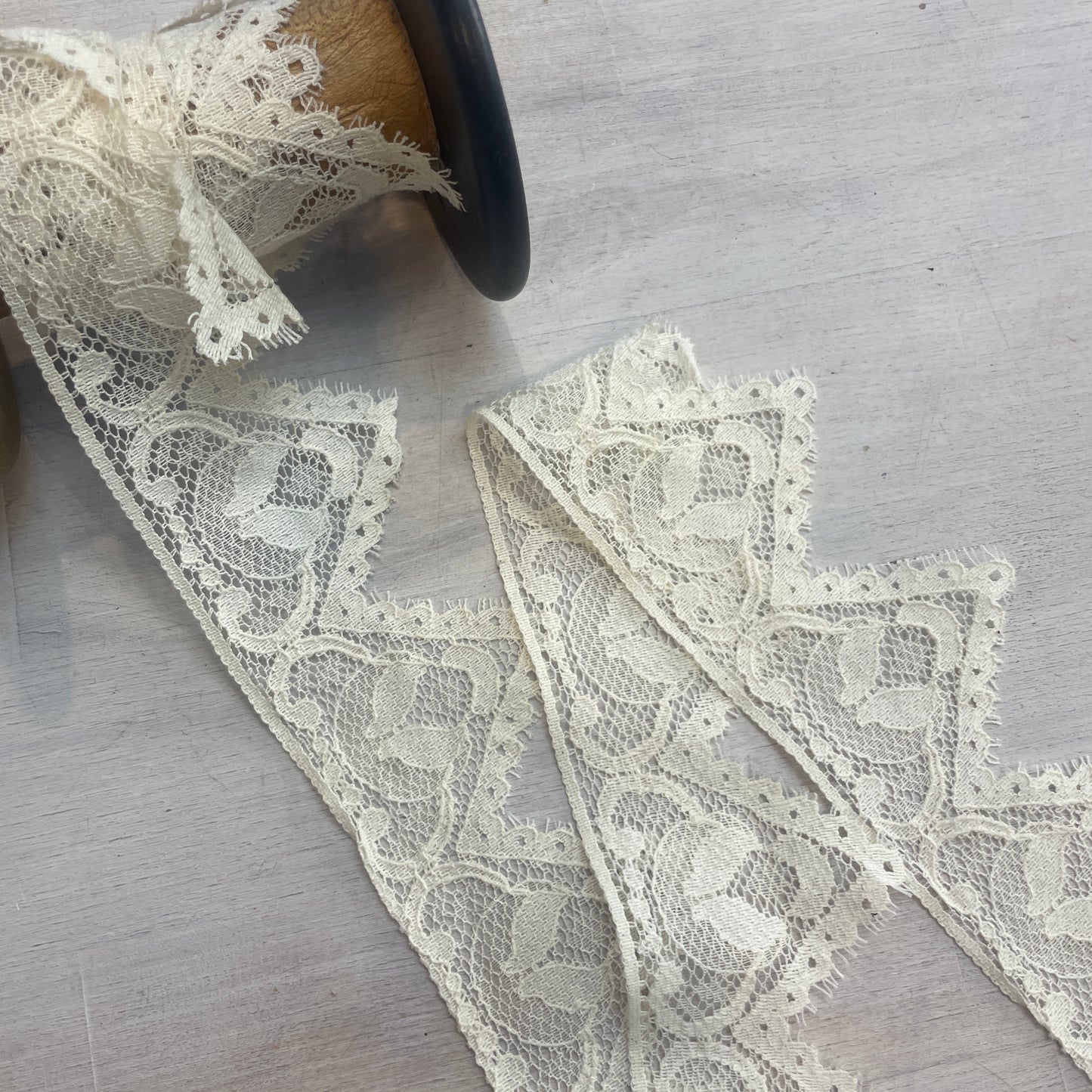 Indira cream pointed edge lace