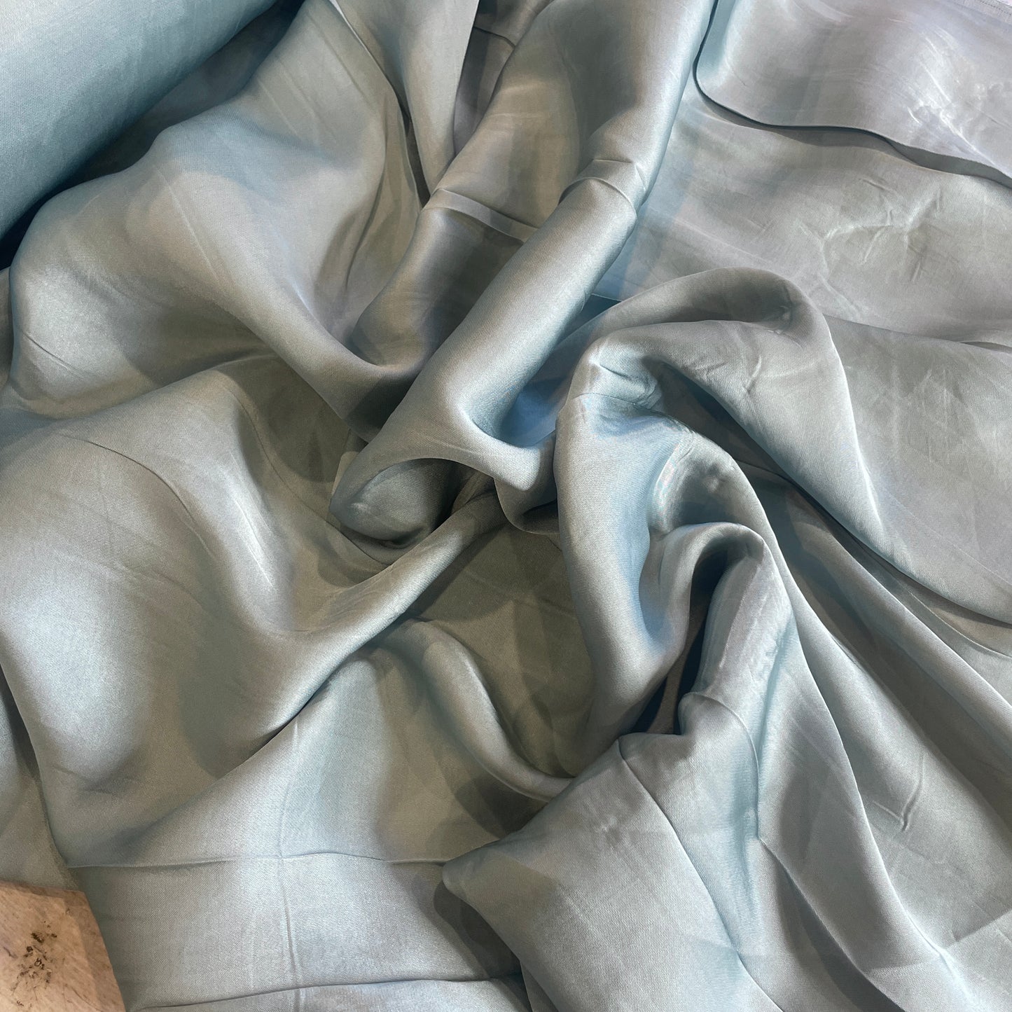 Duck egg luxe lightweight viscose satin