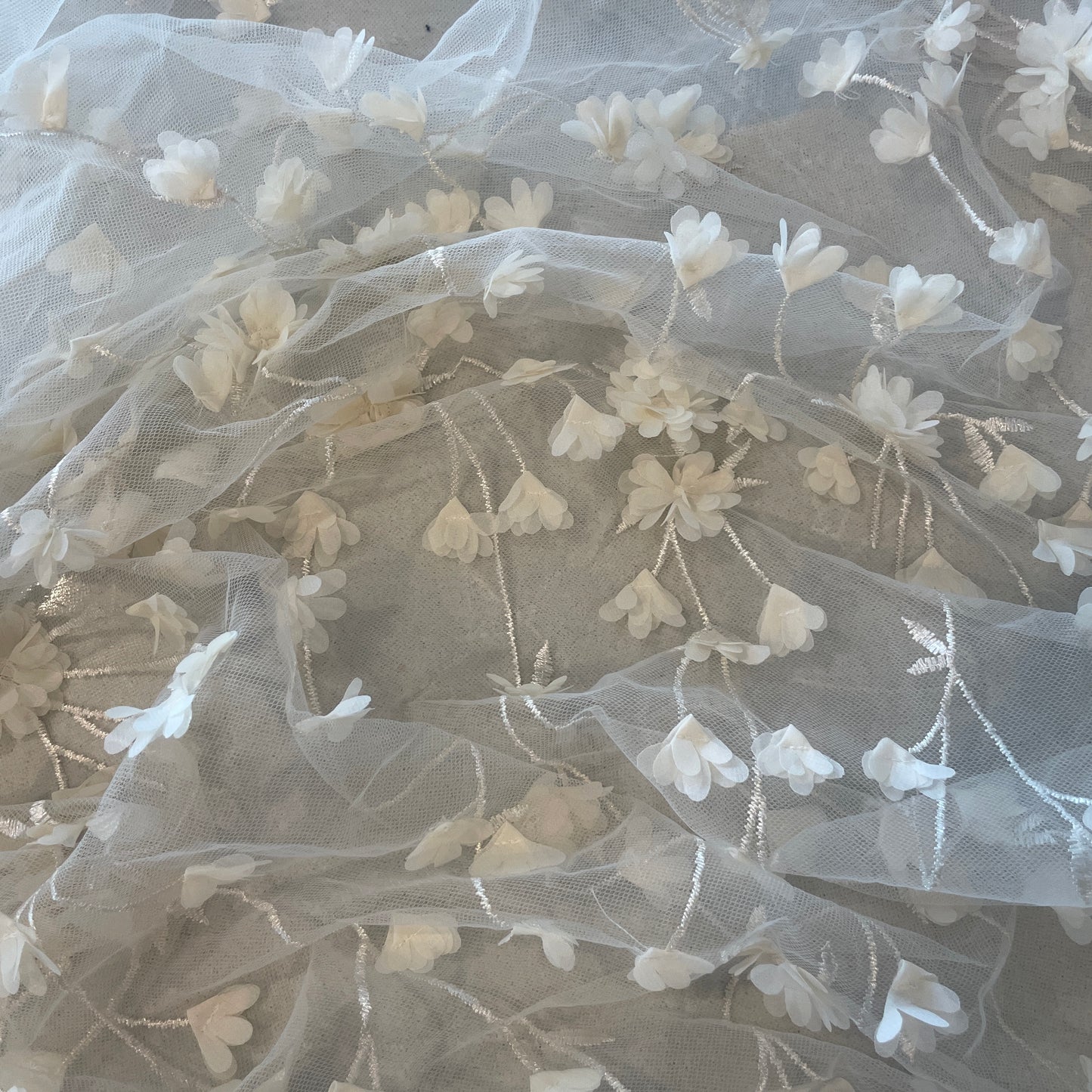 80cm cream 3D flower tulle
