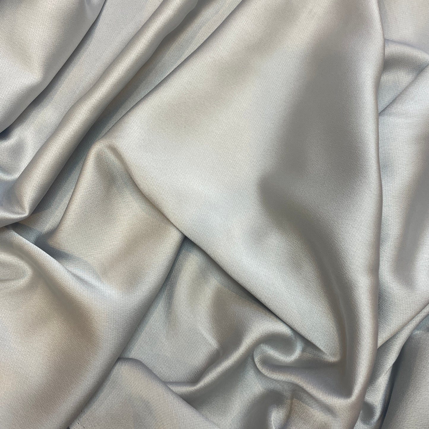 Elle silver lightweight stretch satin
