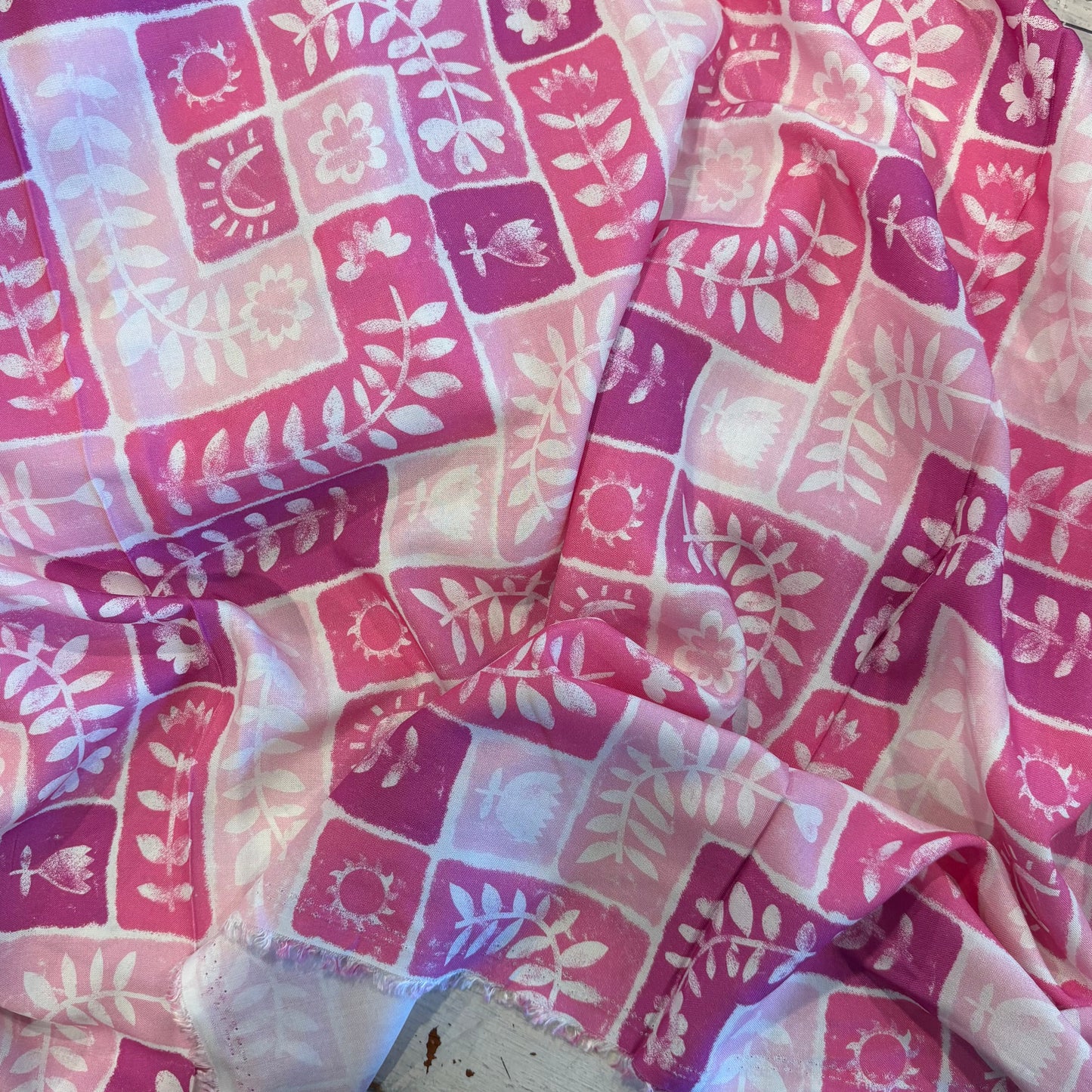 2.8m Pink Blocks Floral Viscose Challis