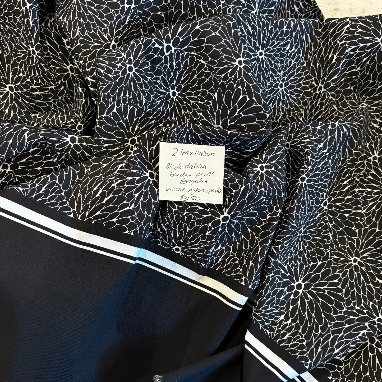 2.1m Black Dahlia Border Print Bengaline