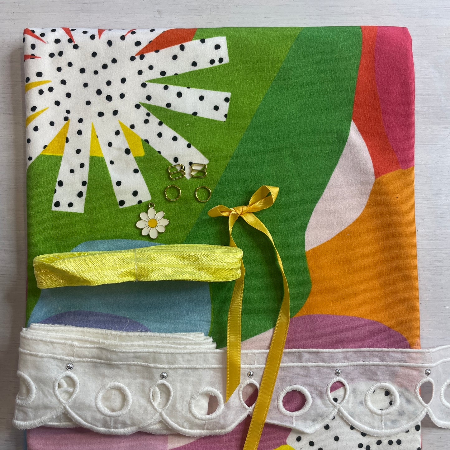 Bright burst Charlotte slip kit