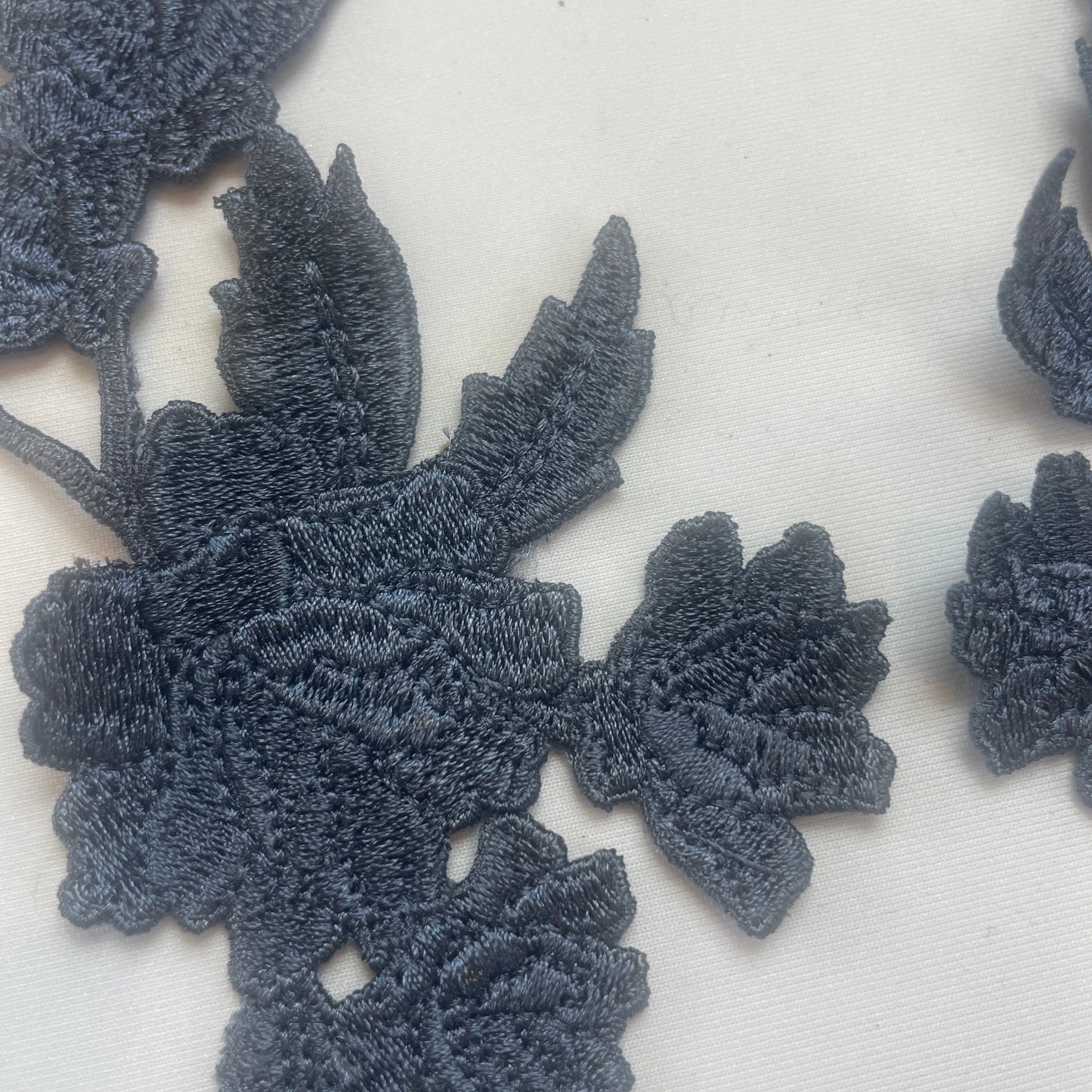 Fleur airforce Embroidered Motif Pair Small