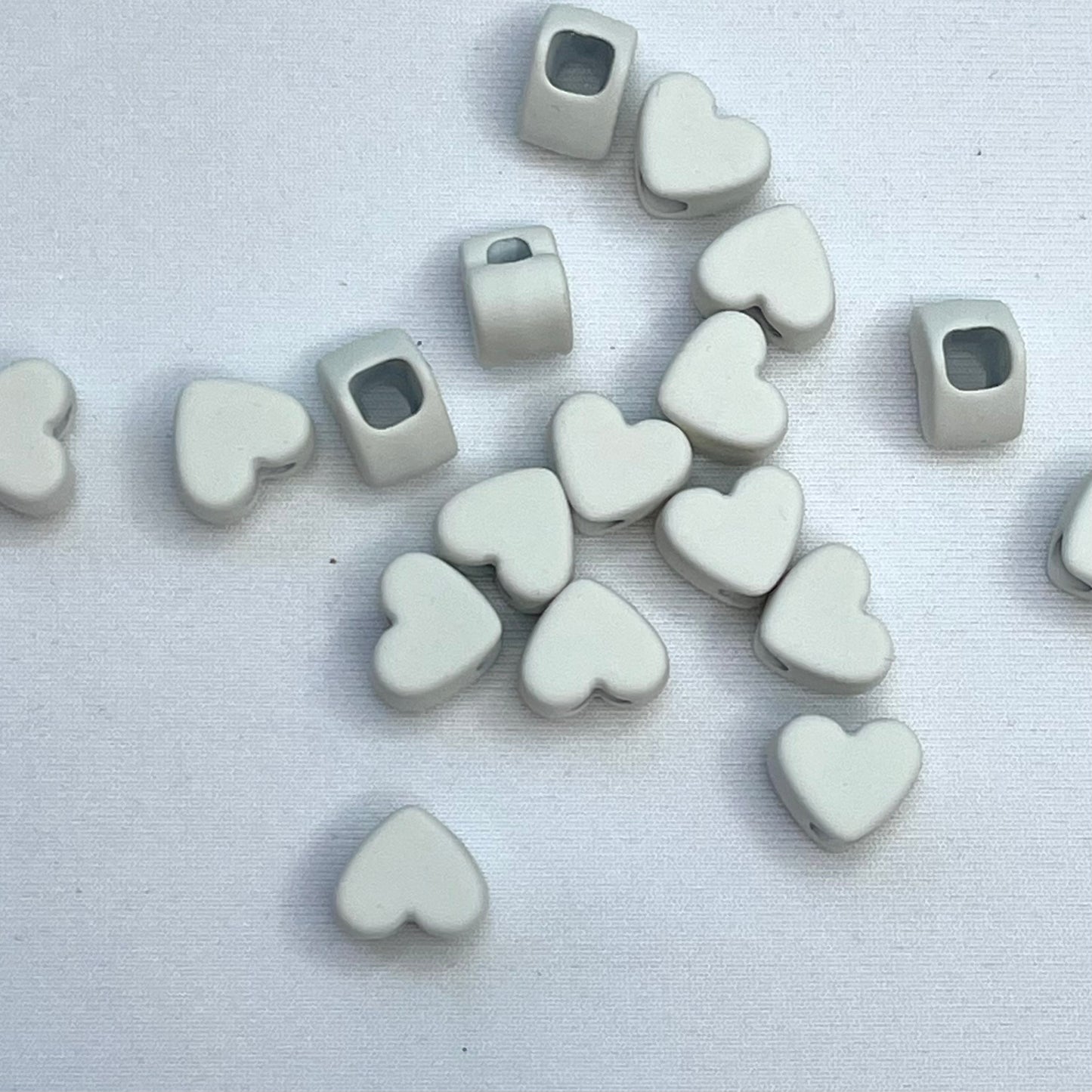 Ivory Metal Heart Toggle Ends