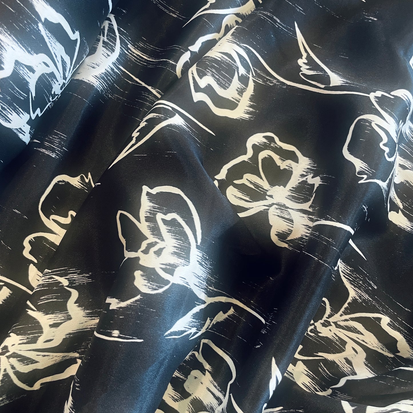 Falling flowers Viscose Satin