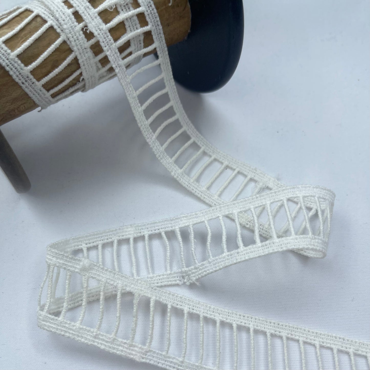 Ivory 30mmLadder Insertion Trim