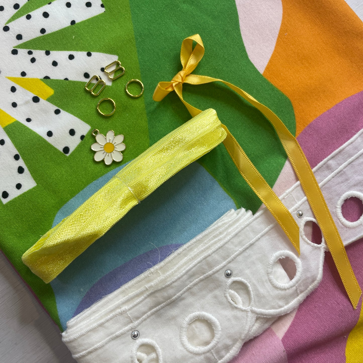 Bright burst Charlotte slip kit