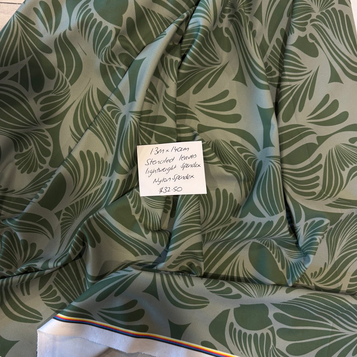 1.3m Stenciled Leaves Lightweight Spandex