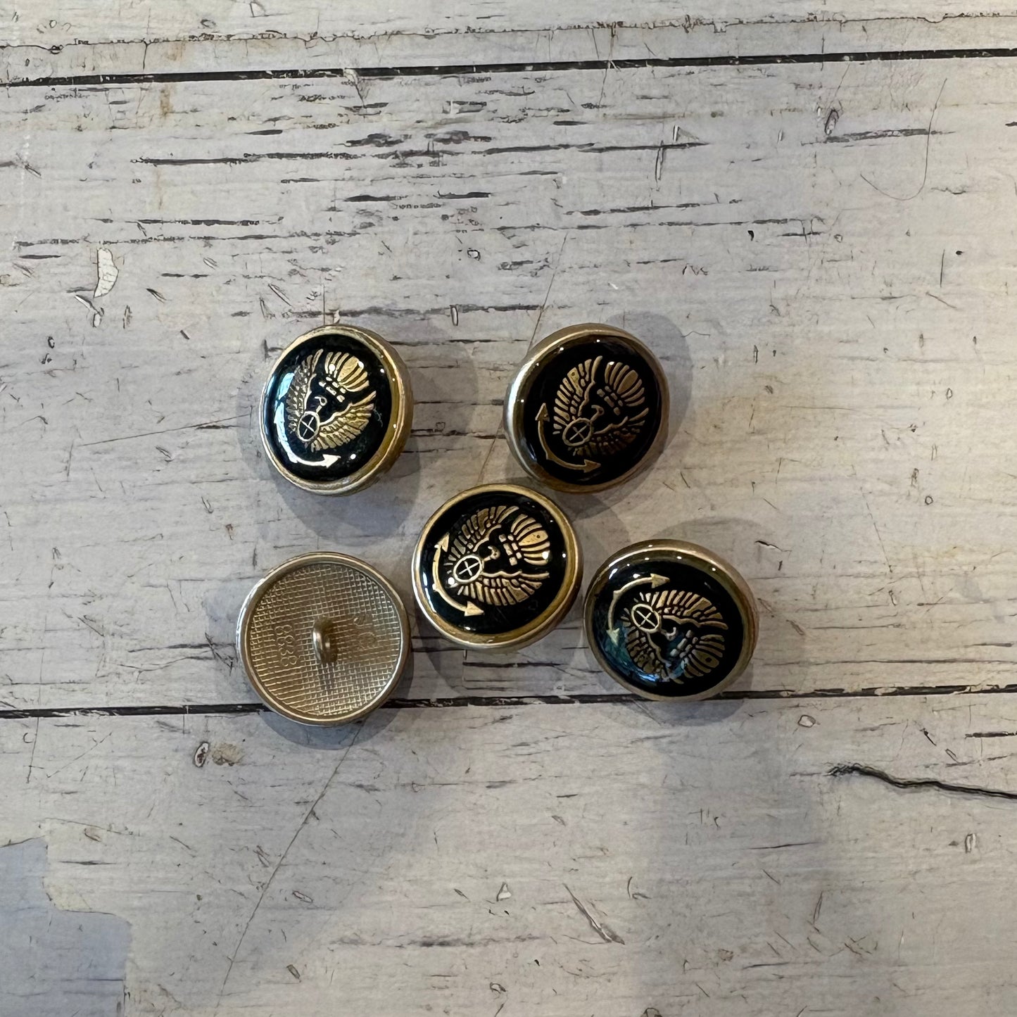 22mm Black eagle button