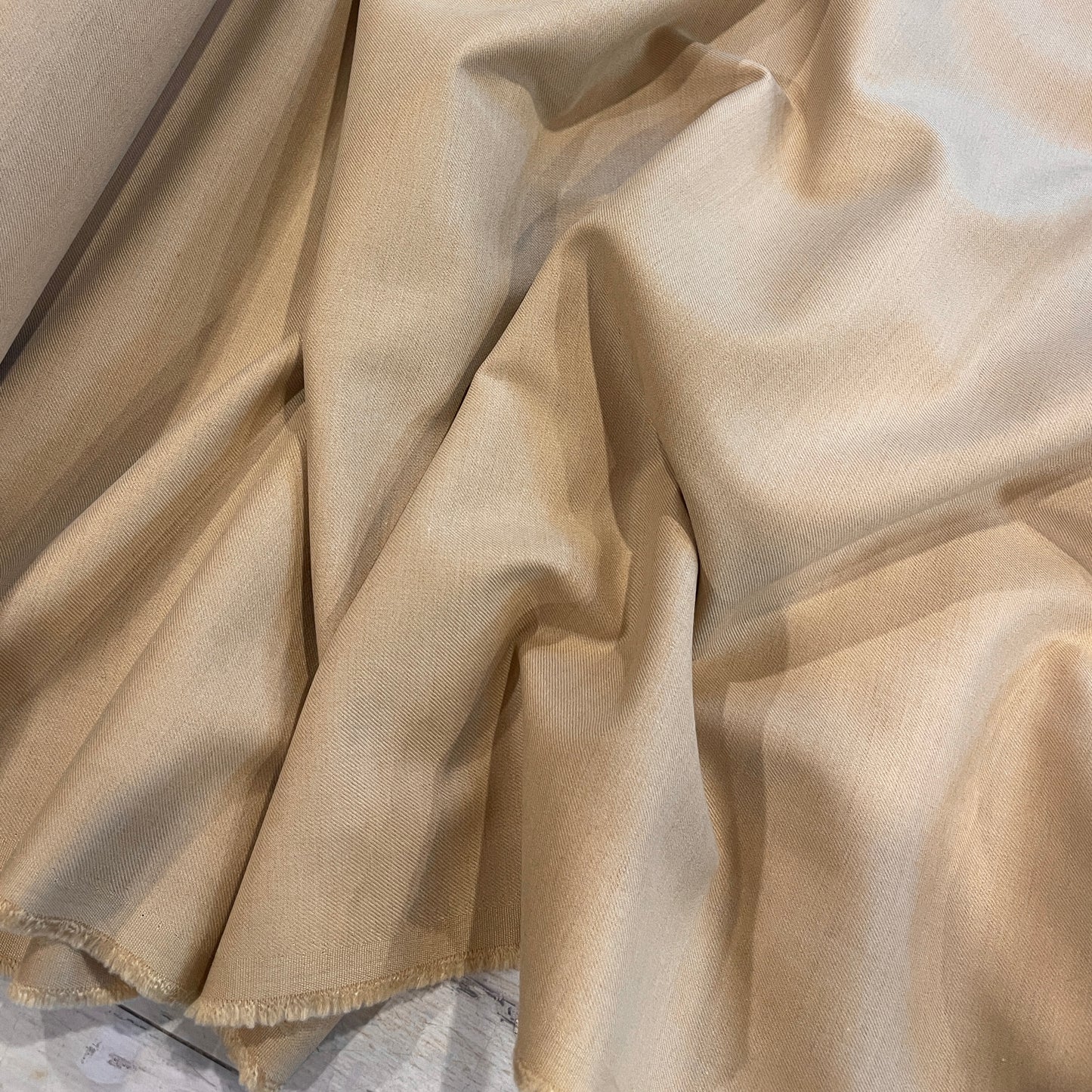 Cora caramel Stretch Suiting
