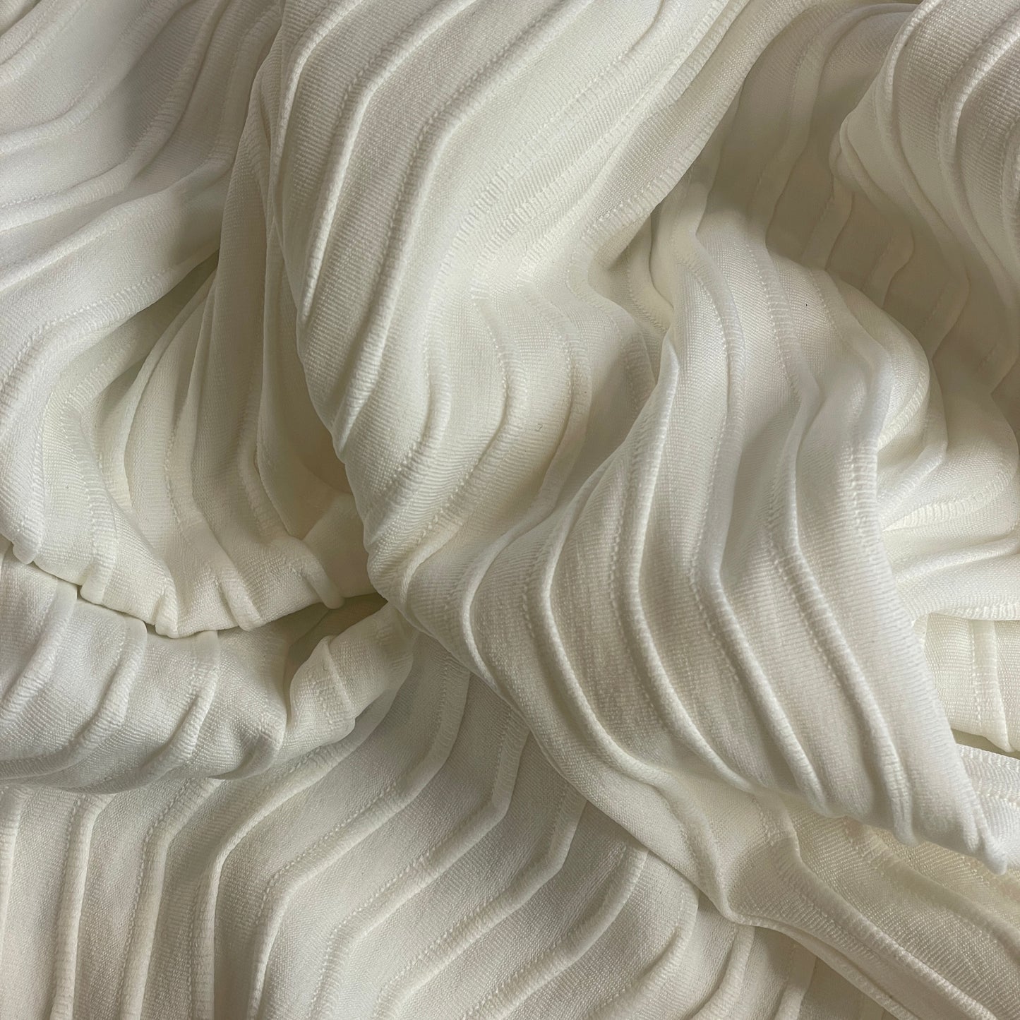 White waves textured jersey