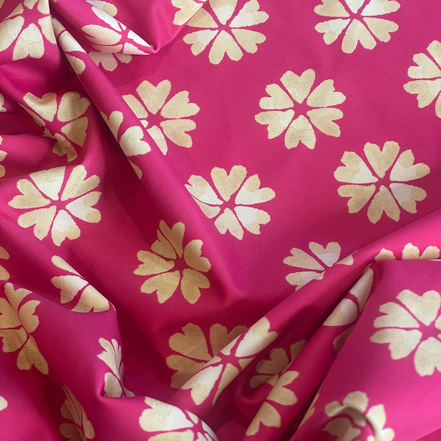 Daisy wheel Printed Lycra