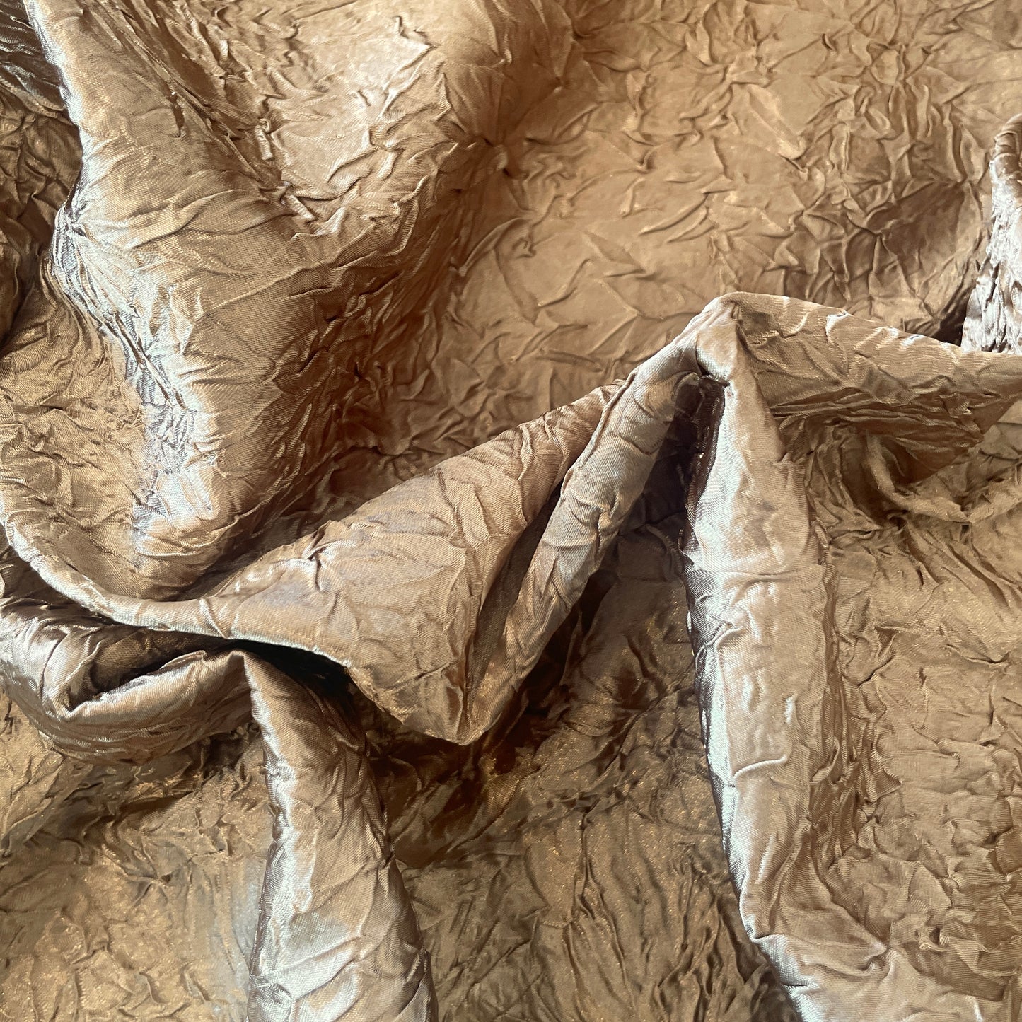 2.7m gold bonded crinkle satin