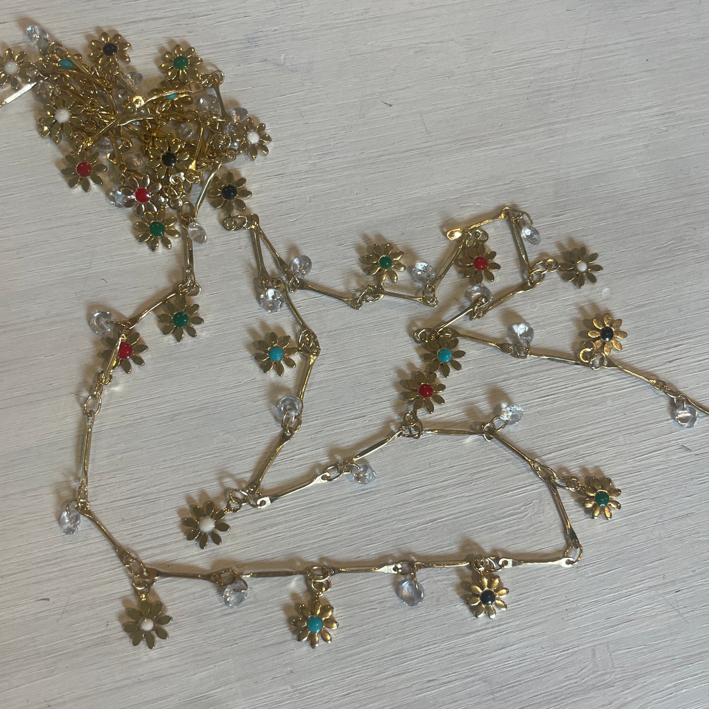 80cm gold daisy chain trim