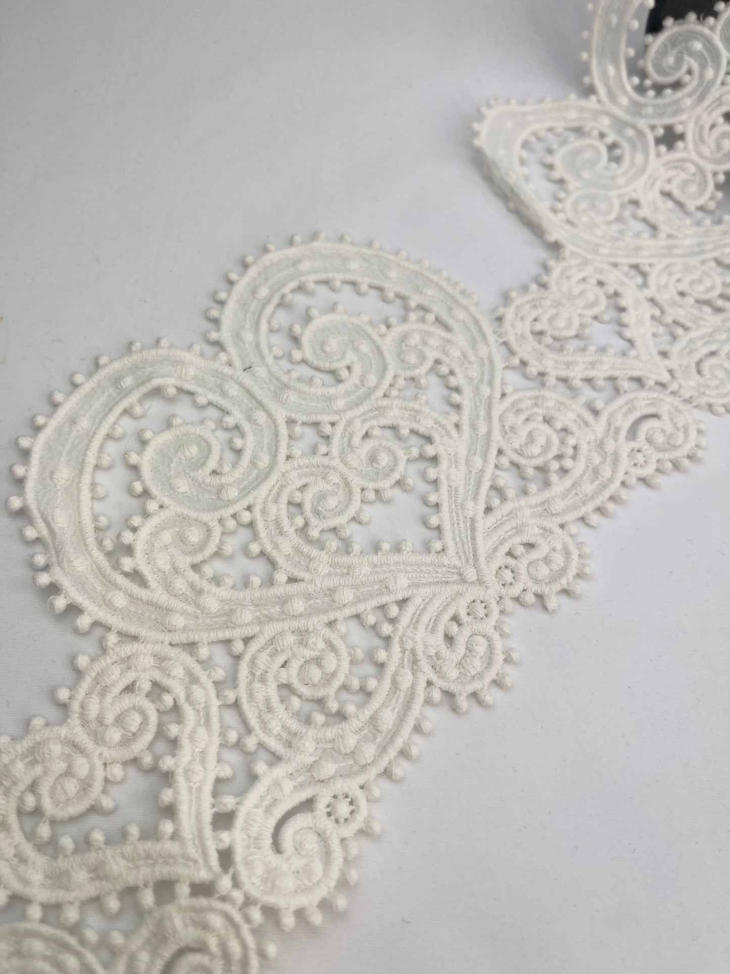 X-Large Hearts White 120mm Embroidered Trim