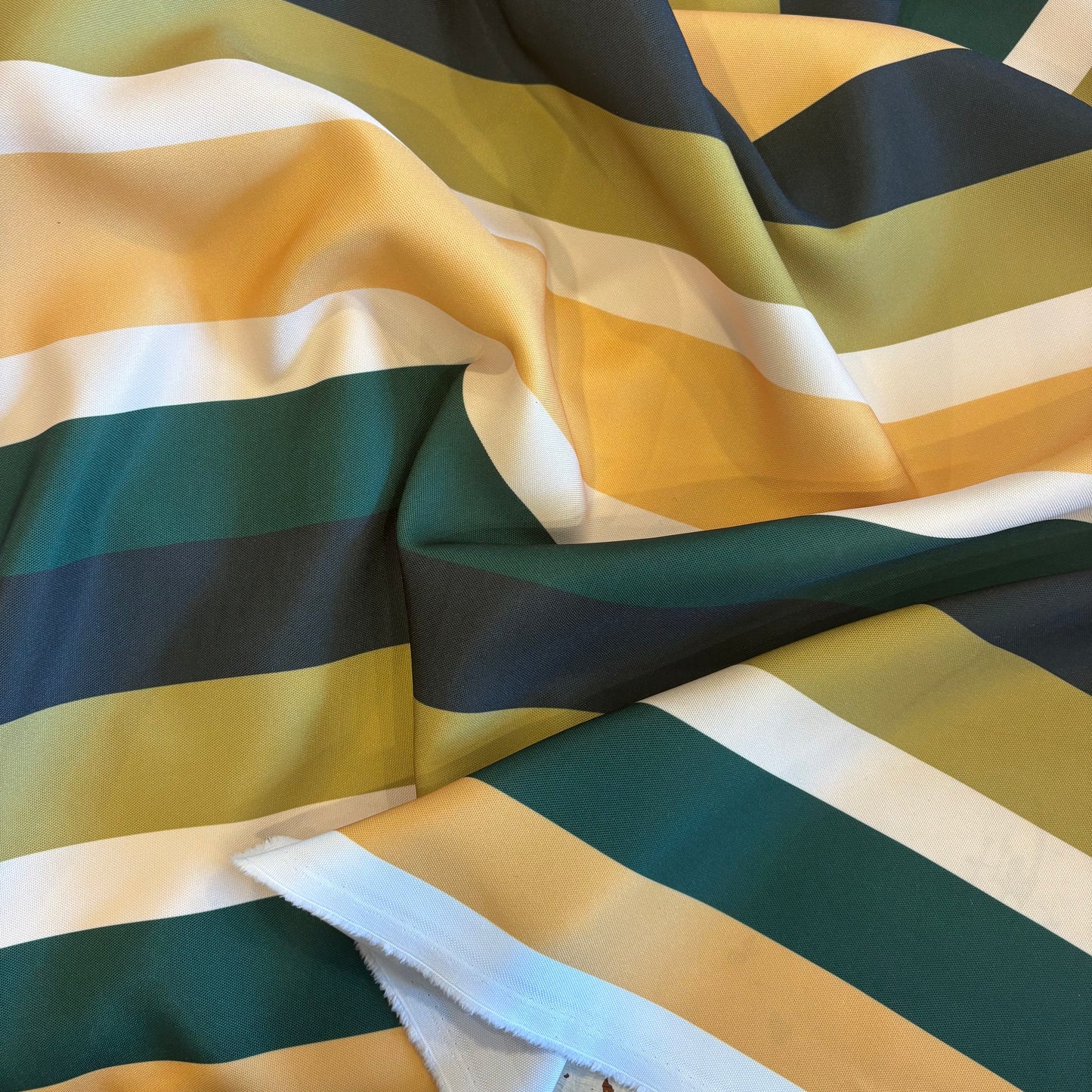 1.6m Earth Stripe Suiting