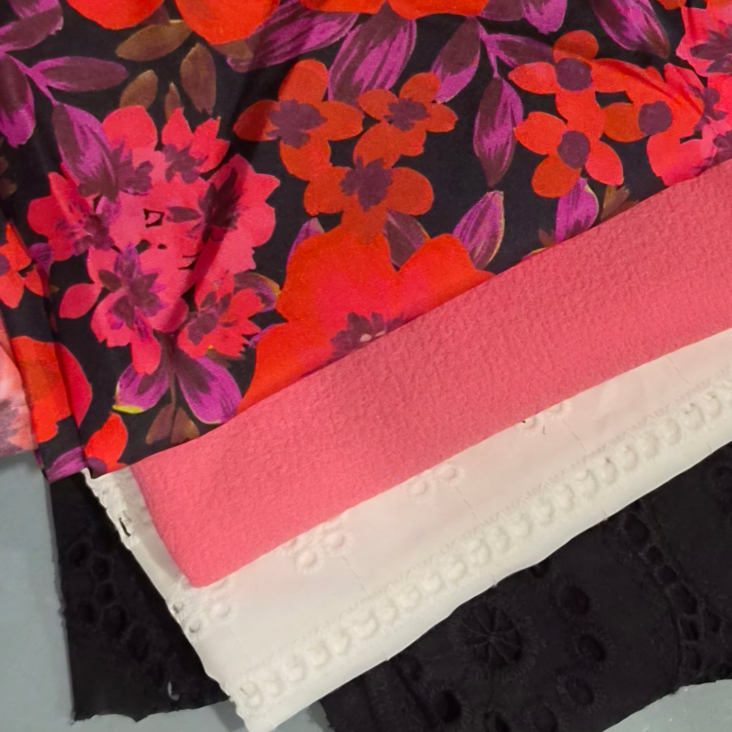 34. 5 pieces assorted crepe de chine, cotton broderie, crepe