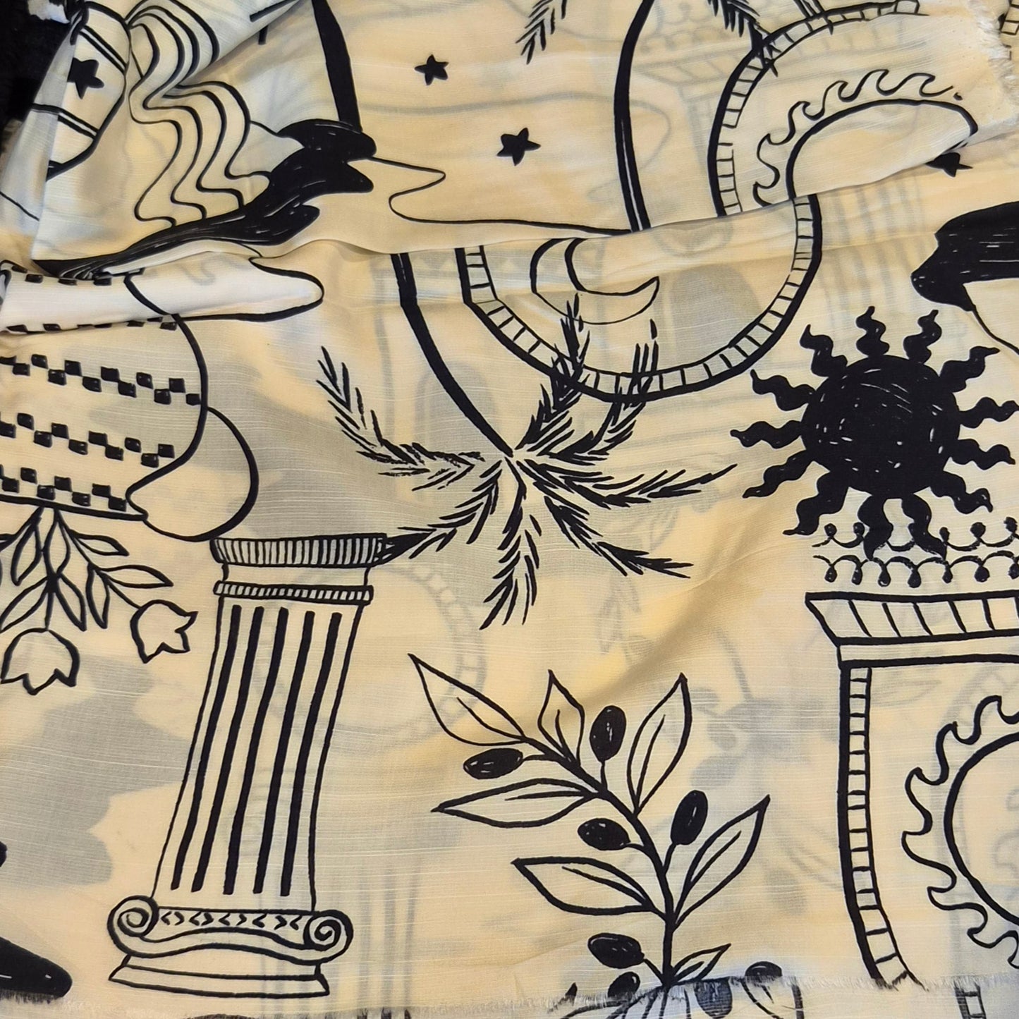 2.5m Grecian villa viscose challis