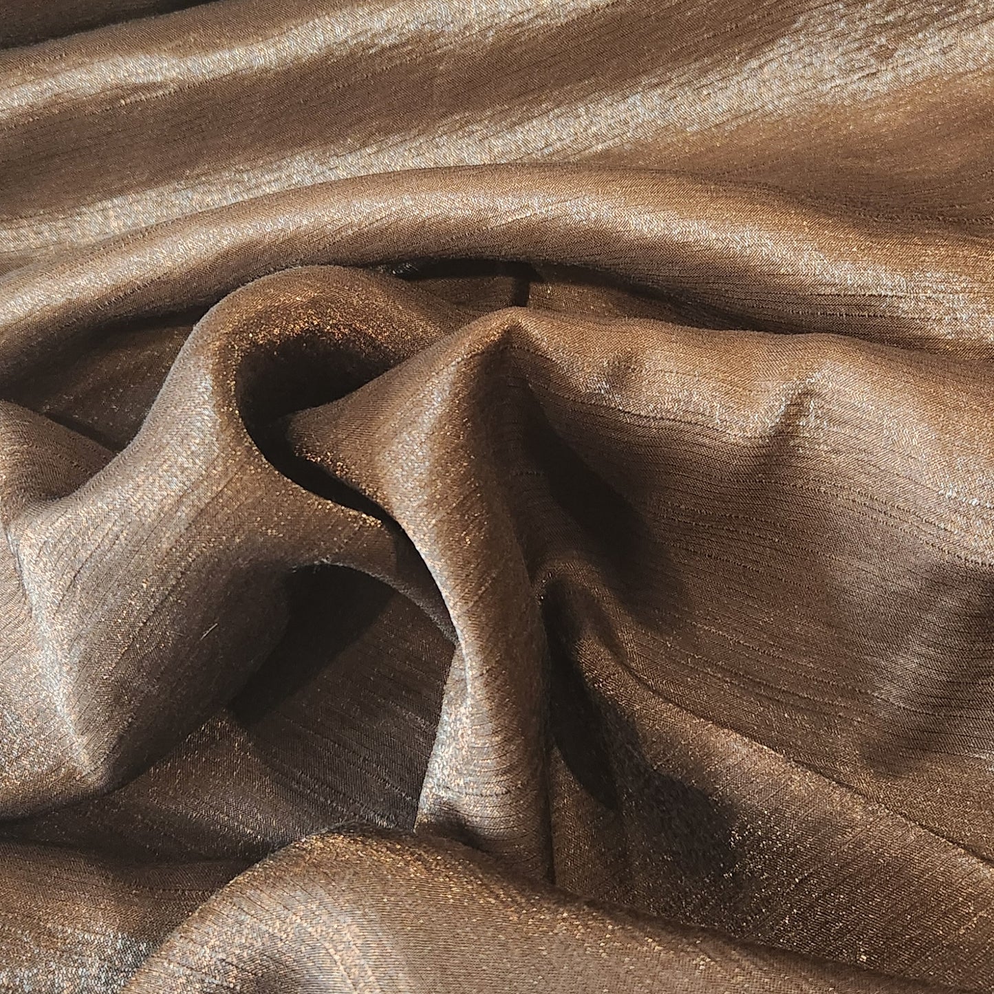 Dark chocolate luxe glow satin